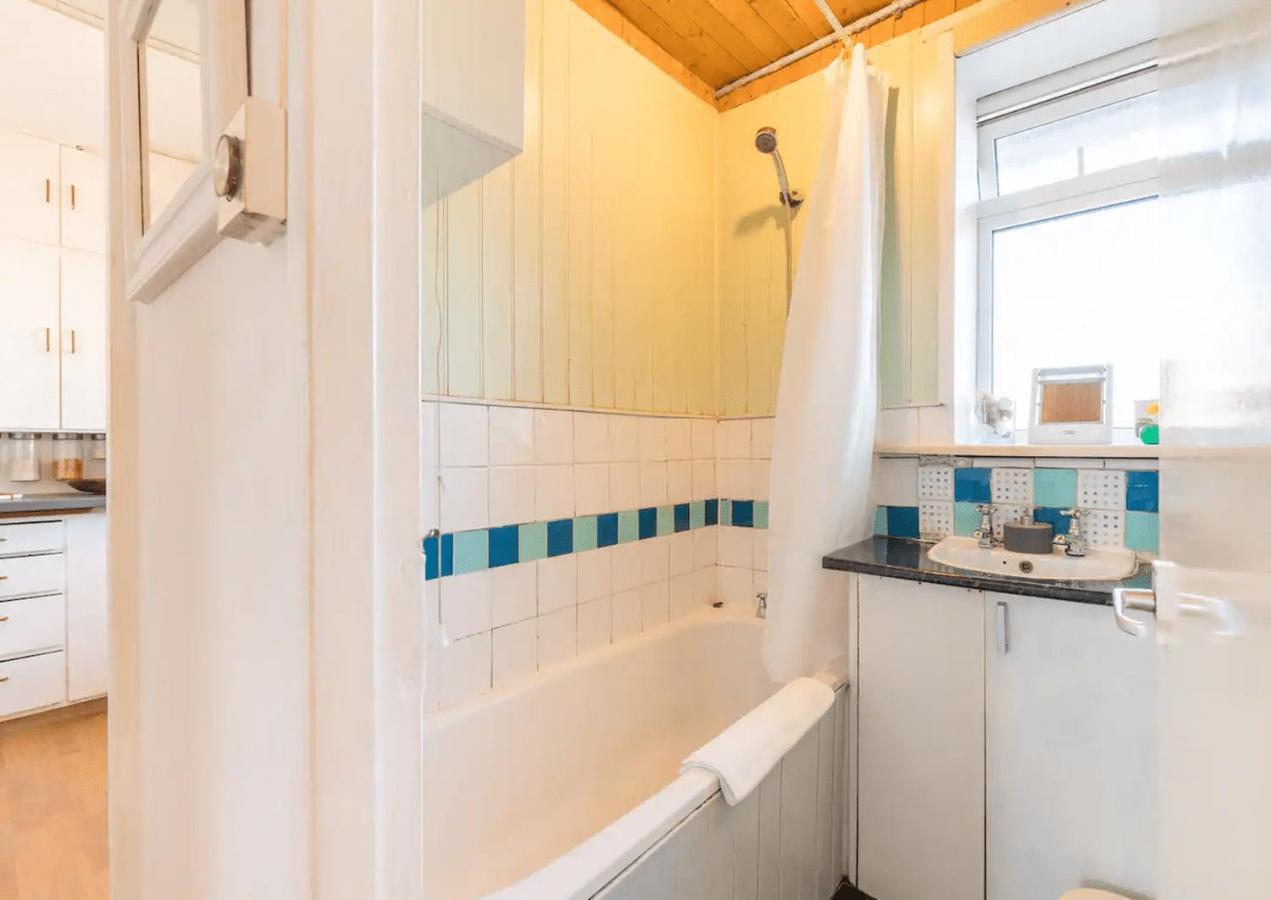 Central London Shared Apartment Екстериор снимка